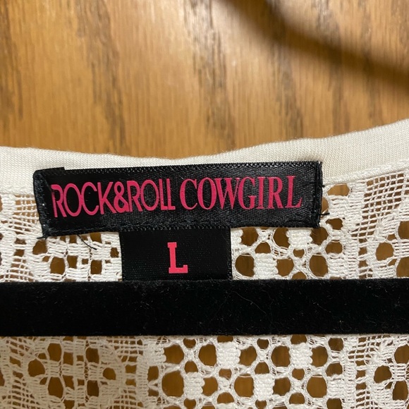 Rock & Roll Cowgirl Cream Lace TEE - SIZE L - EUC - Picture 2 of 9